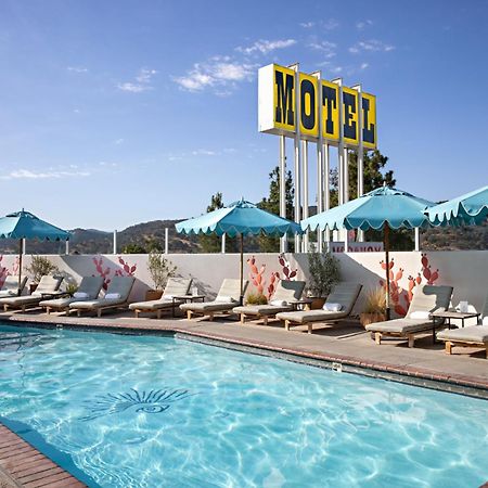 Skyview Los Alamos - 21 & Over Pool Exterior photo
